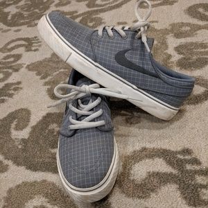 Stefan Janoski Nike skate shoes